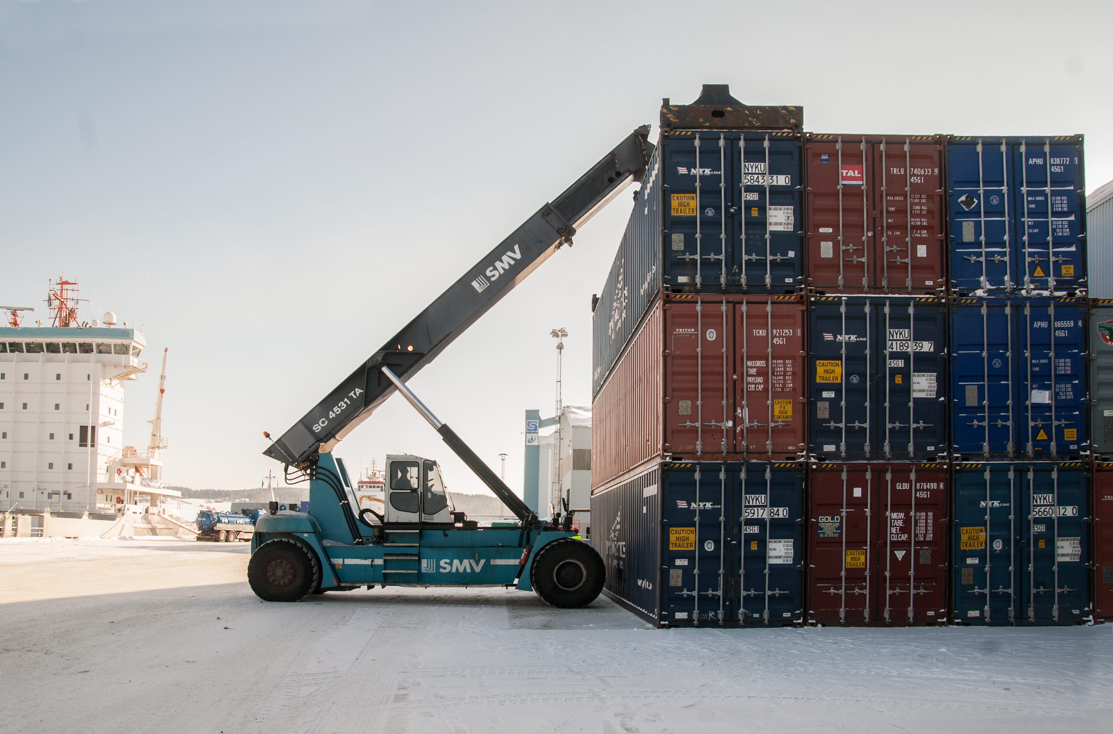 Container lift at Terminal Sundsvall.